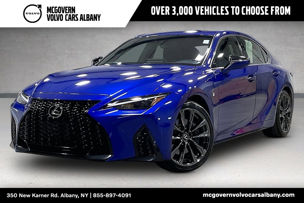2022 Lexus IS