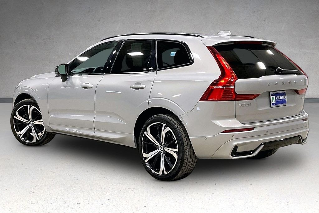 Used 2022 Volvo XC60 B5 R-Design SUV