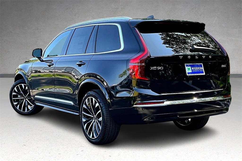 2026 Volvo XC90 Plus photo 2