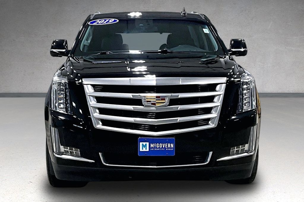 Used 2019 Cadillac Escalade Luxury SUV