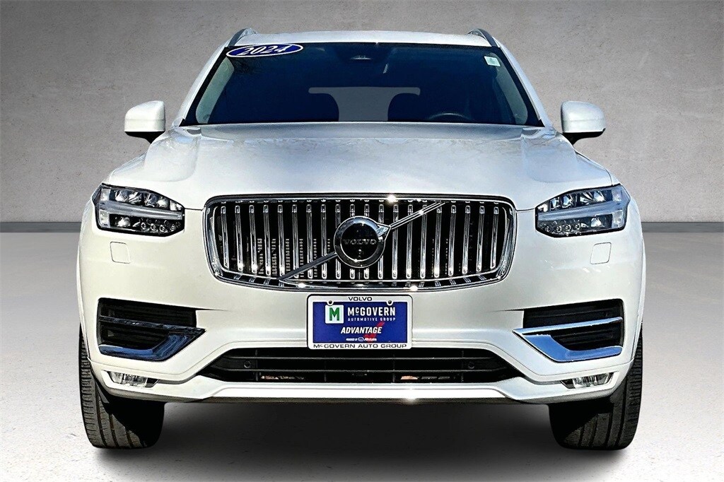 2024 Volvo XC90 Plus photo 2