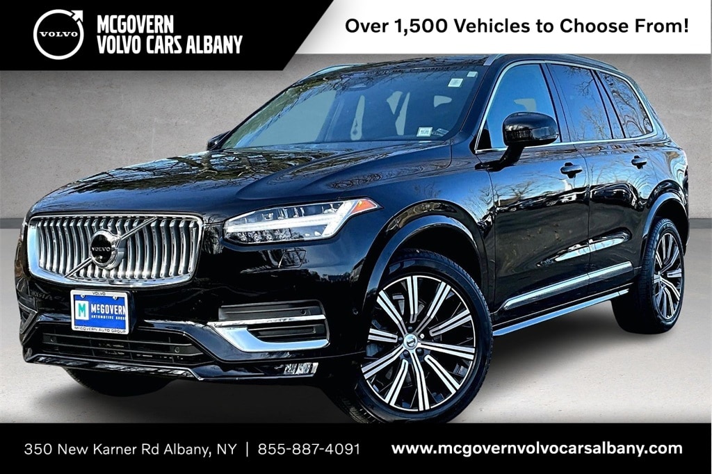 2023 Volvo XC90 Plus's photo