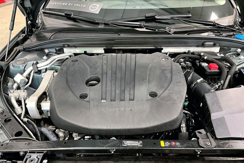 2026 Volvo V60 Cross Country Plus - Photo 30