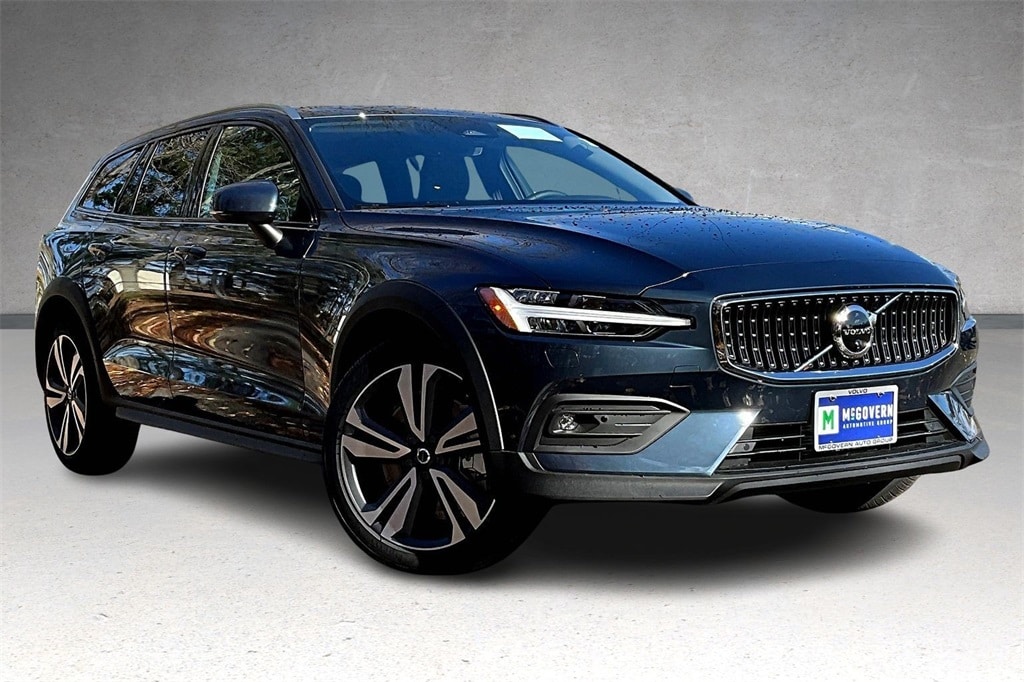 New 2026 Volvo V60 Cross Country B5 Plus Wagon
