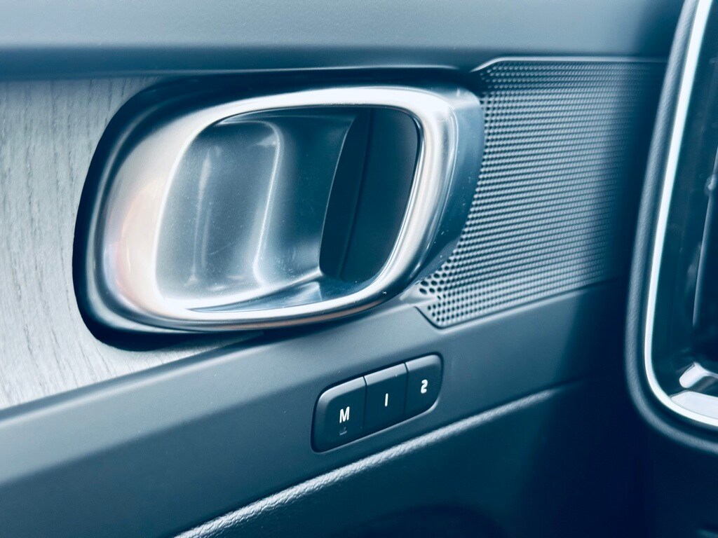 Volvo XC40 (2023+ ) Door Handle Cup Paint Protection