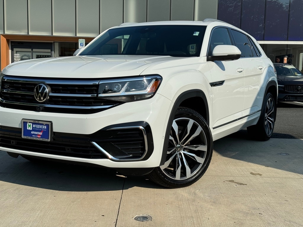 Used 2020 Volkswagen Atlas Cross Sport SEL Premium R-Line with VIN 1V2TE2CA1LC231098 for sale in Albany, NY