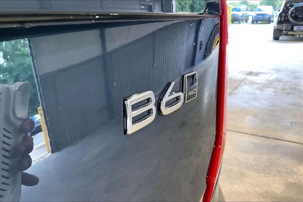 2025 Volvo XC90 Plus - Photo 25