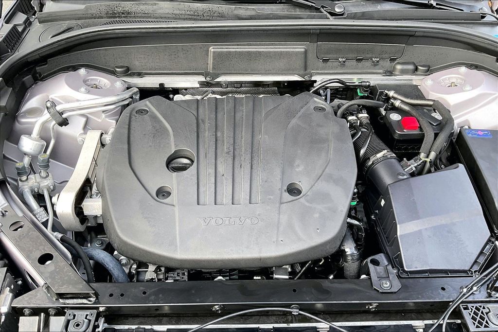 2026 Volvo XC60 Plus - Photo 29