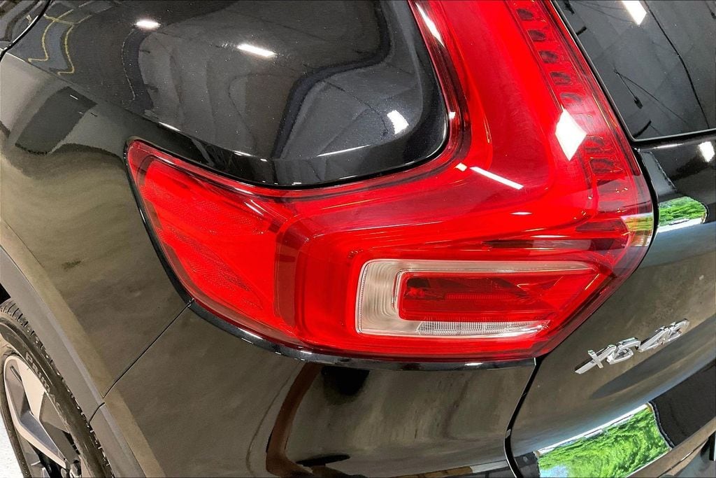 2026 Volvo XC40 Plus - Photo 23