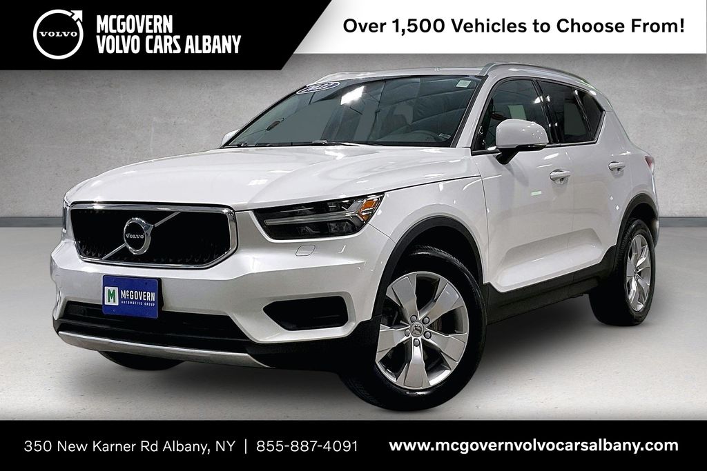 2022 Volvo XC40