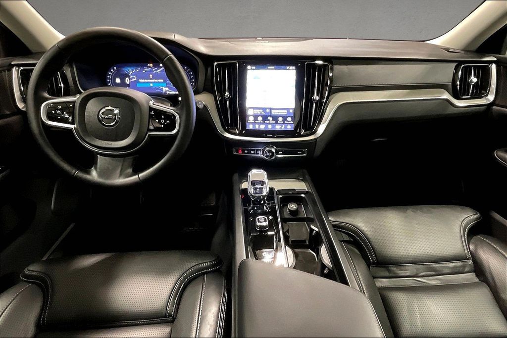 2026 Volvo V60 Cross Country Ultra - Photo 7