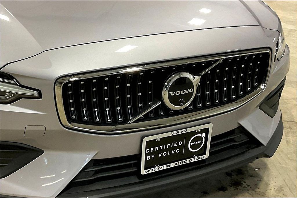 2026 Volvo V60 Cross Country Ultra - Photo 33