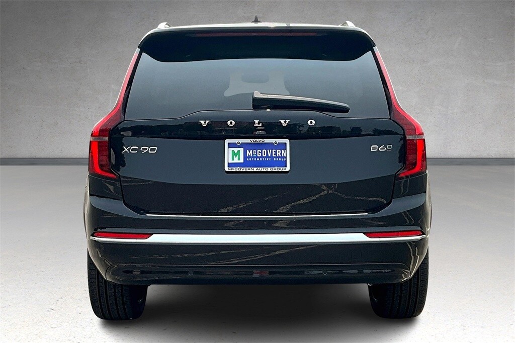2026 Volvo XC90 Plus photo 3