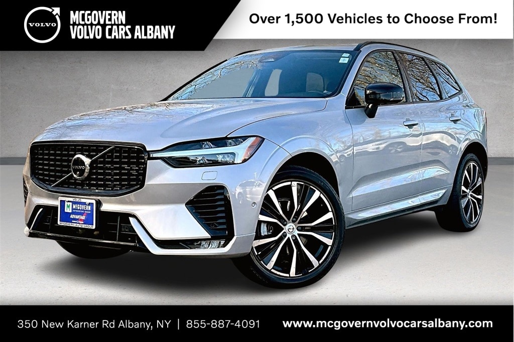 2023 Volvo XC60 Plus's photo