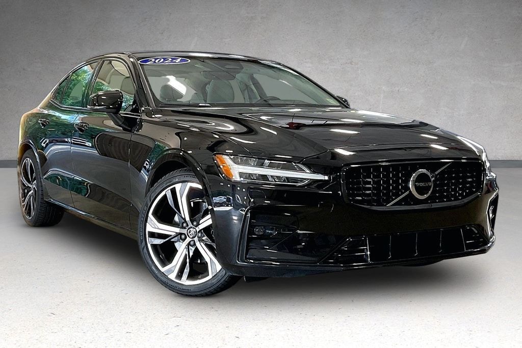 Used 2024 Volvo S60 B5 Core Dark Theme Sedan