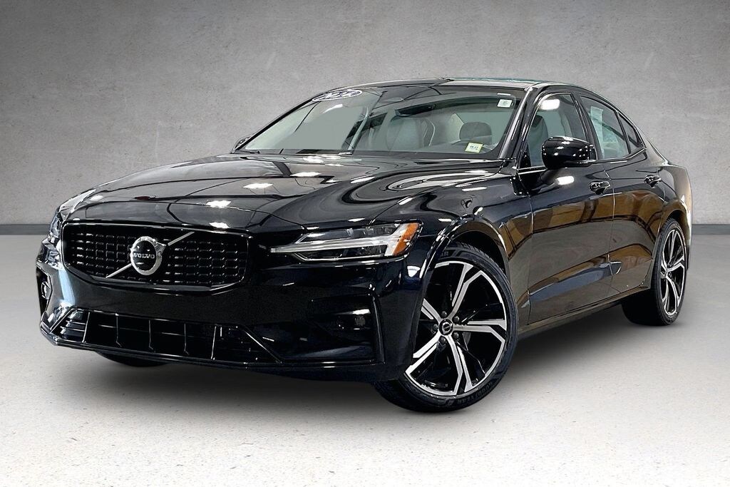 Used 2024 Volvo S60 B5 Core Dark Theme Sedan