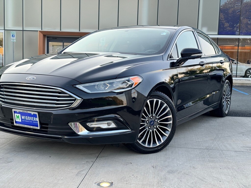 Used 2017 Ford Fusion SE with VIN 3FA6P0HDXHR186242 for sale in Newton, MA