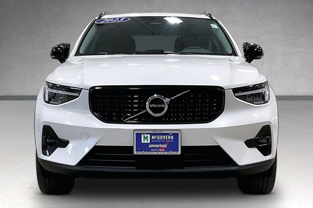 Certified 2023 Volvo XC40 B5 Plus Dark Theme SUV