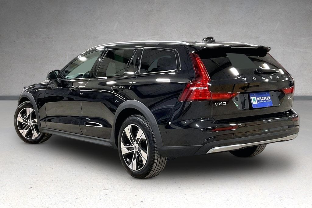 Certified 2025 Volvo V60 Cross Country B5 Plus Wagon