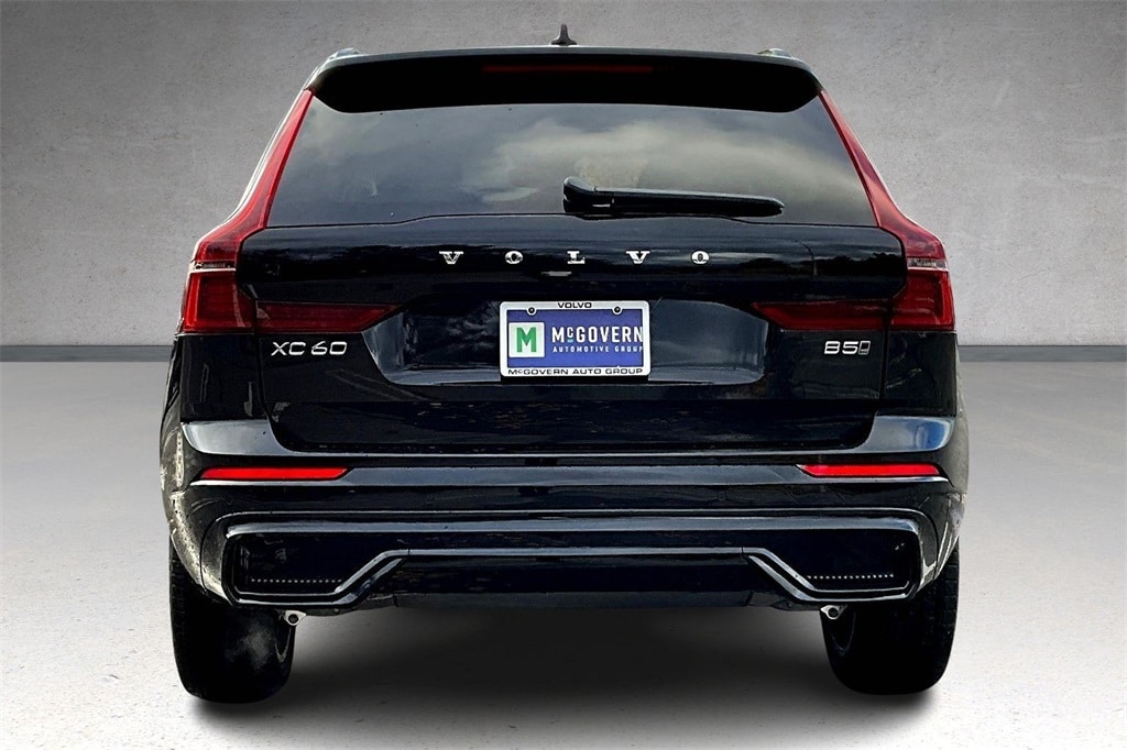 New 2026 Volvo XC60 B5 Plus SUV