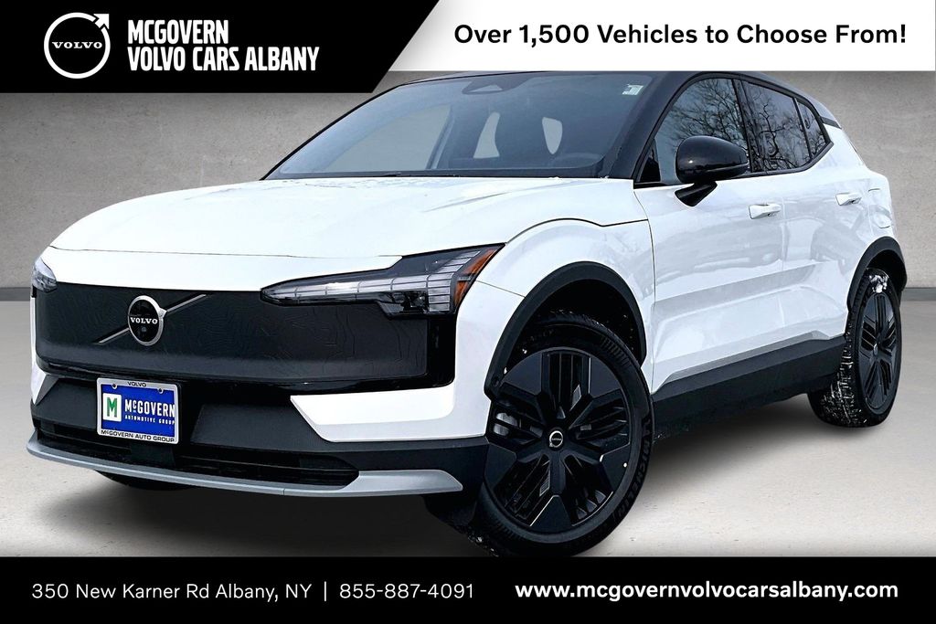 2026 Volvo EX30 Twin Motor Cross Country Ultra's photo