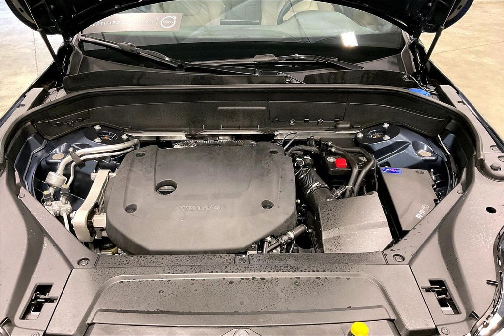 2026 Volvo XC90 Plus - Photo 32