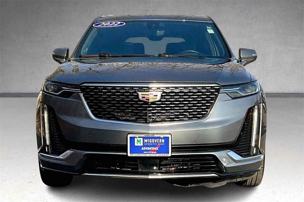 2022 Cadillac XT6 Premium Luxury photo 2