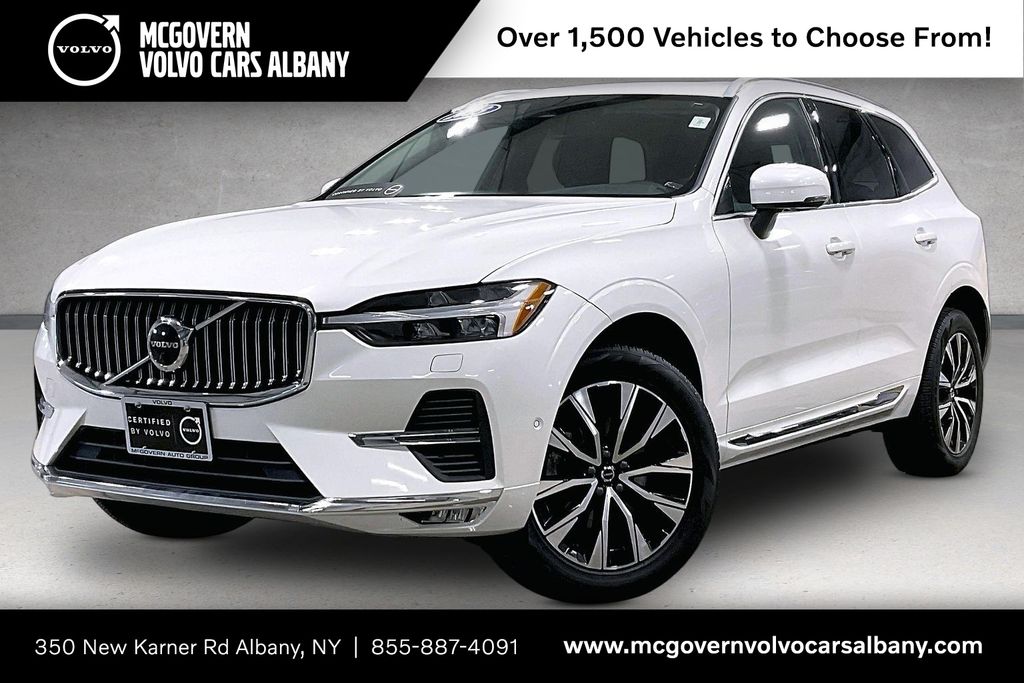 2023 Volvo XC60 B5 Plus Bright Theme AWD's photo