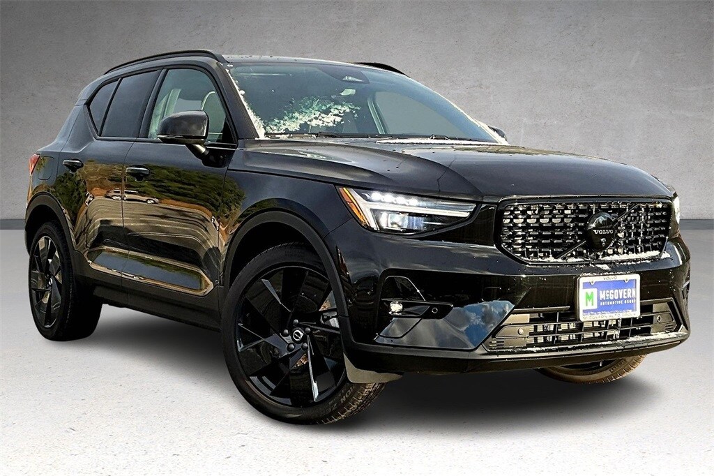 New 2026 Volvo XC40 B5 Ultra Black Edition SUV