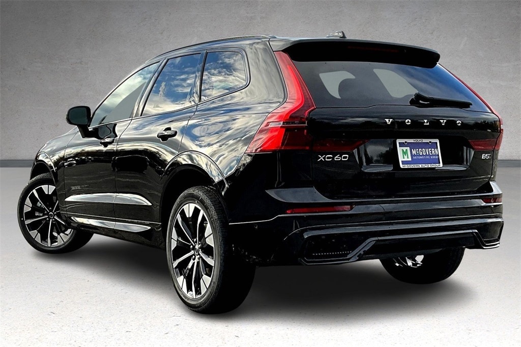 New 2026 Volvo XC60 B5 Plus SUV