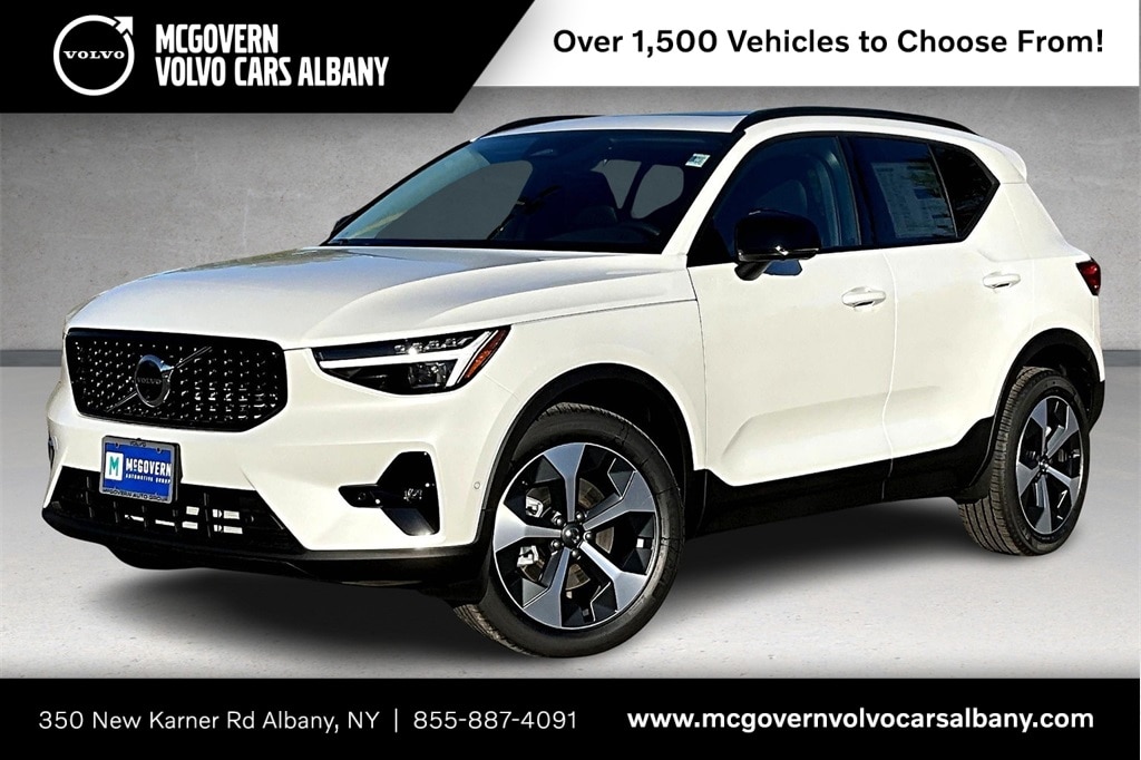 2026 Volvo XC40 Plus's photo