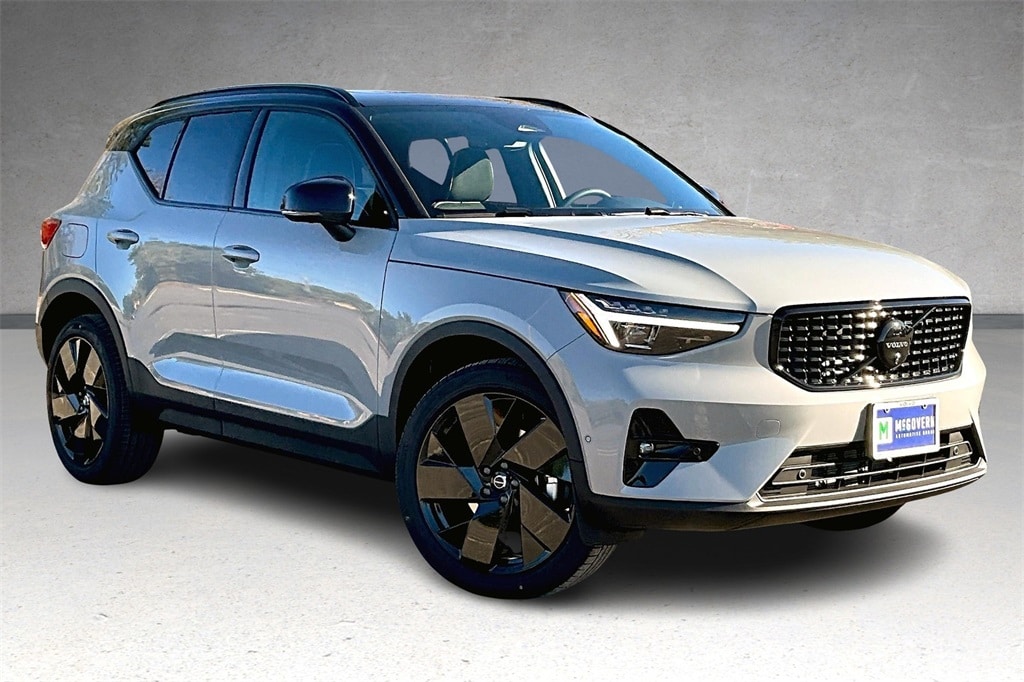 New 2026 Volvo XC40 B5 Ultra Black Edition SUV