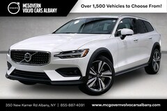 2026 Volvo V60 Cross Country B5 Plus AWD Wagon