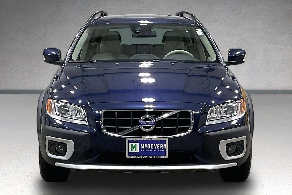 Used 2013 Volvo XC70 3.2 Premier Plus with VIN YV4940BZ4D1154750 for sale in Colonie, NY