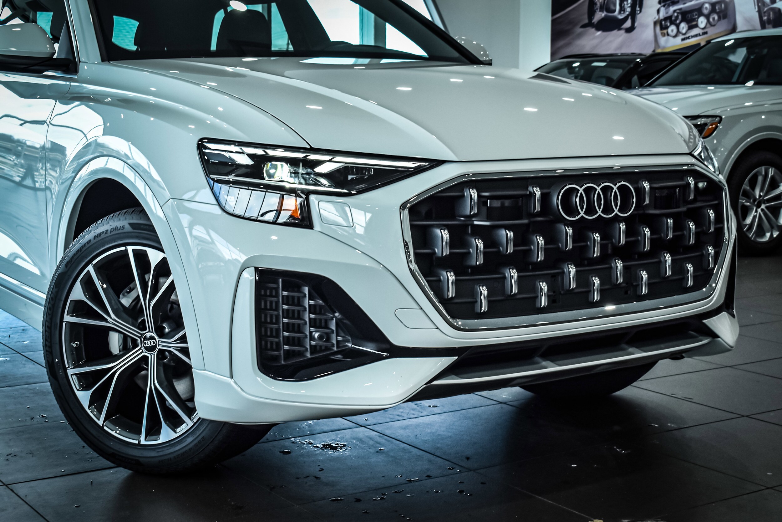2025 Audi Q8 55 Premium photo 3