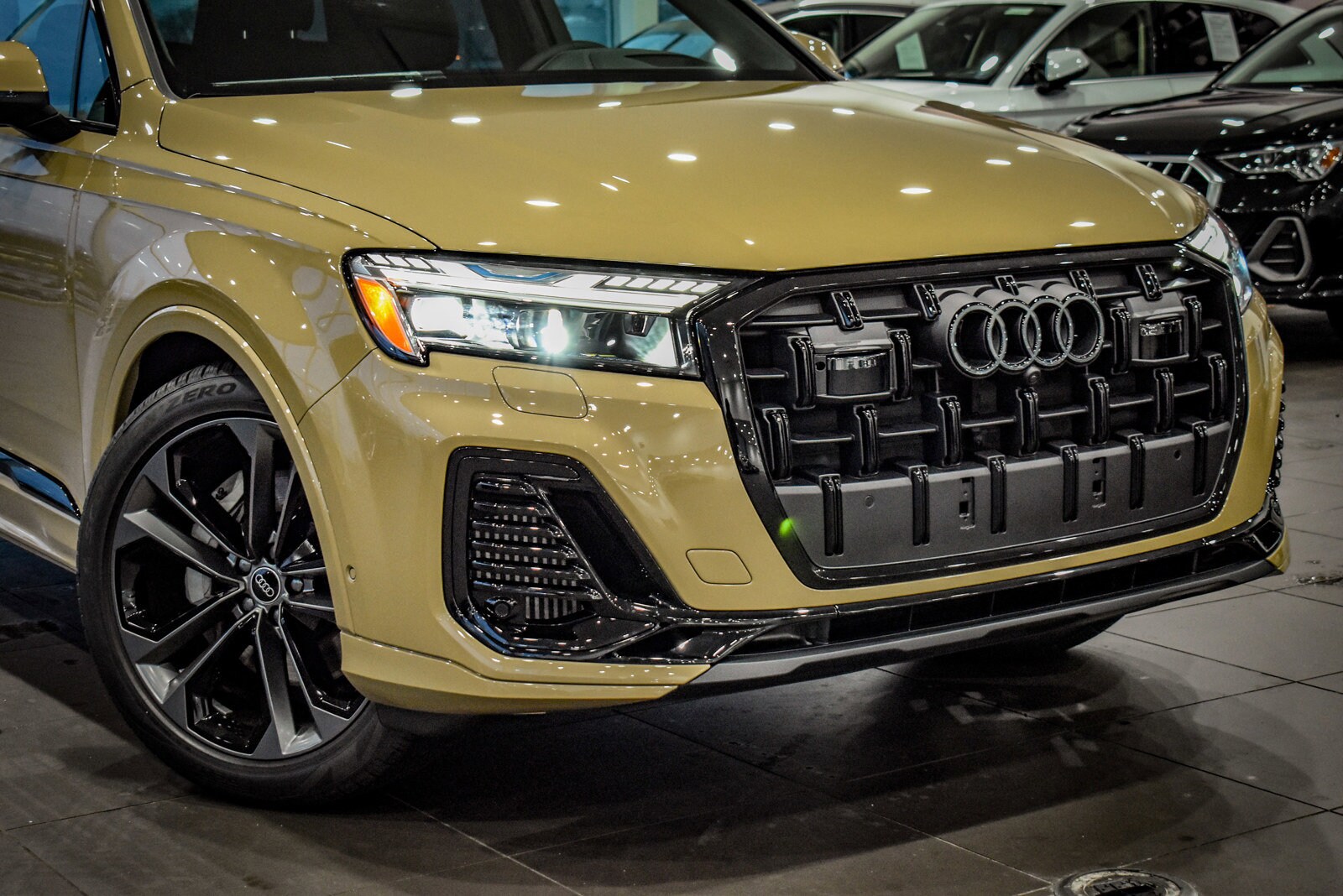 2025 Audi Q7 Prestige 55 photo 3