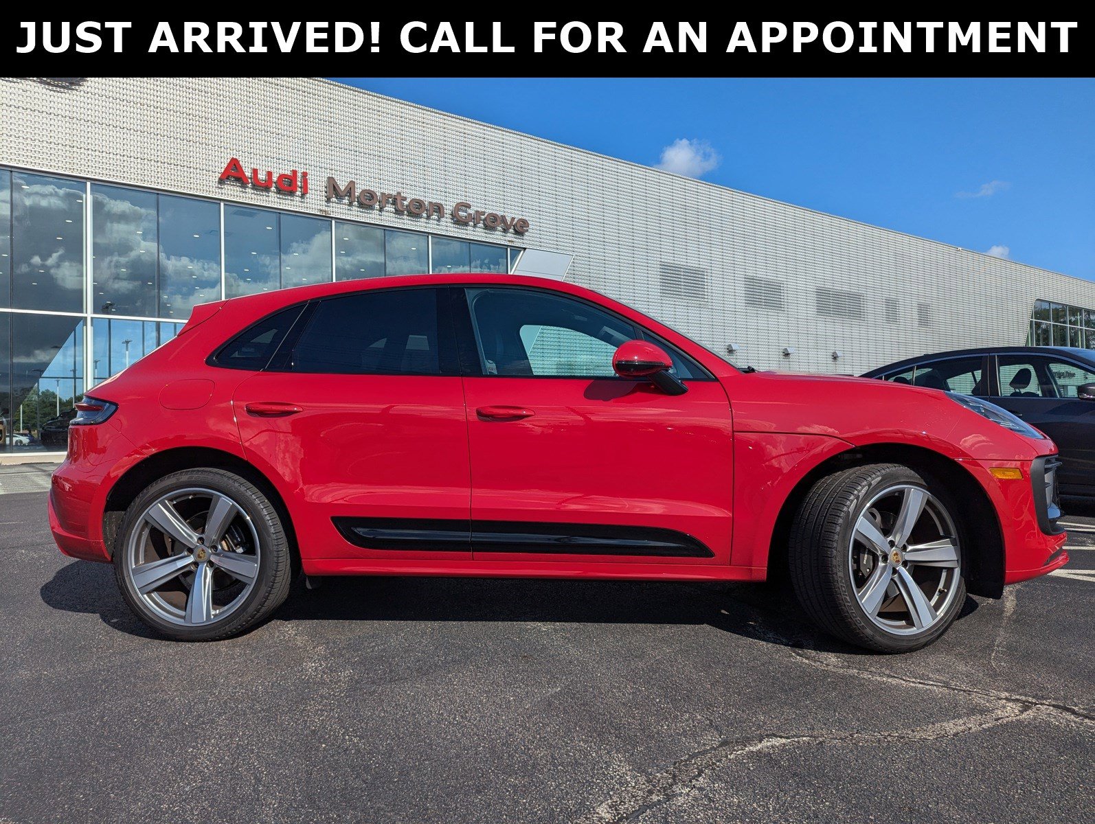 Used 2023 Porsche Macan Base with VIN WP1AA2A54PLB05011 for sale in Morton Grove, IL