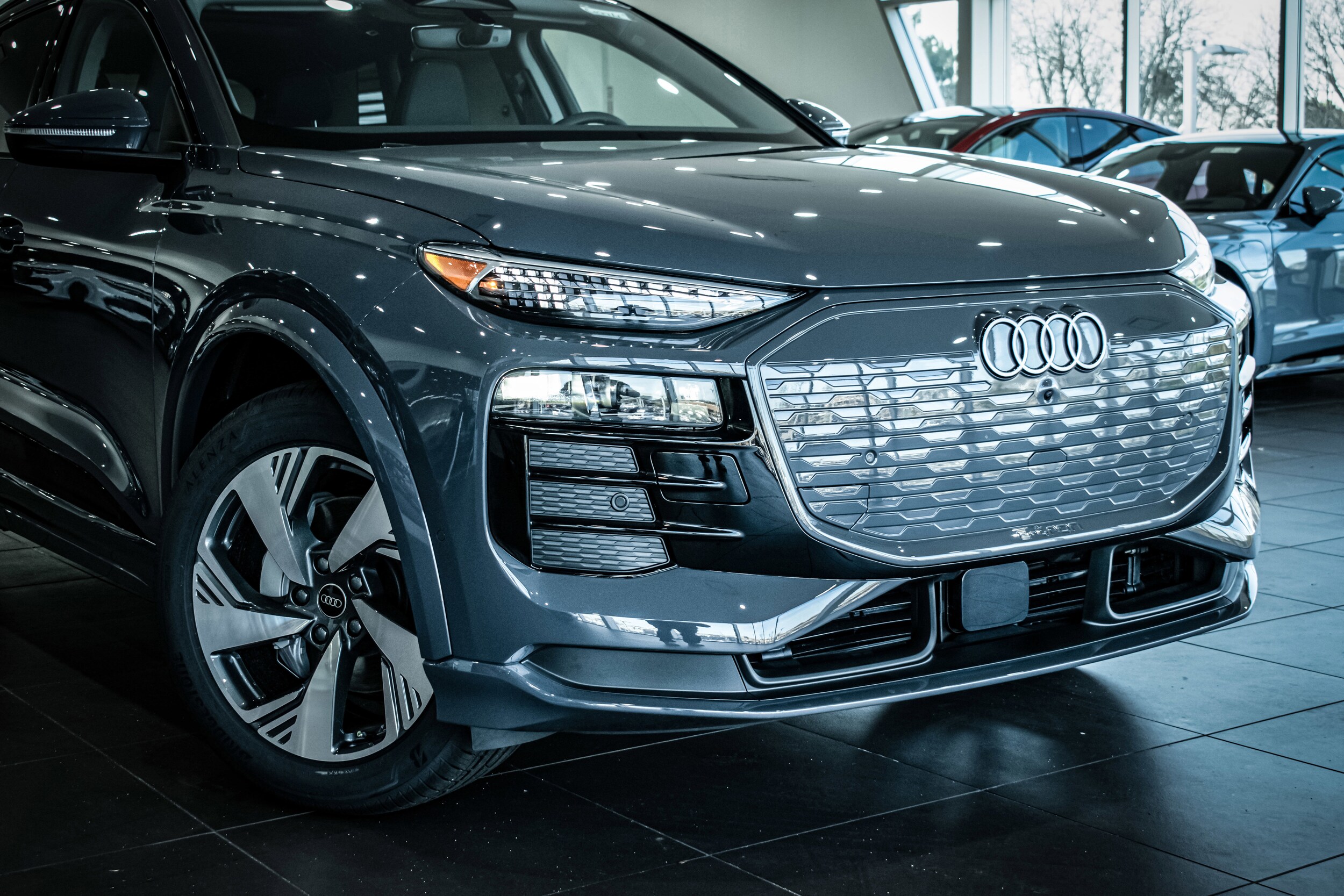 2025 Audi Q6 E-tron Premium Plus photo 3