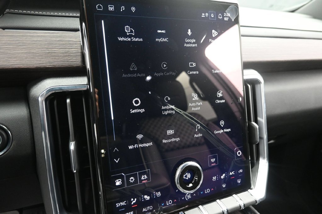 2027 GMC Acadia Denali - Photo 18