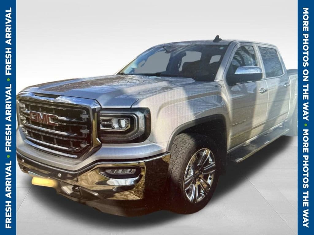2017 GMC Sierra 4WD Crew Cab Short Box SLT's photo