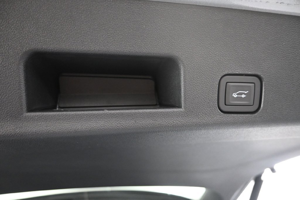 2027 GMC Acadia Denali - Photo 10