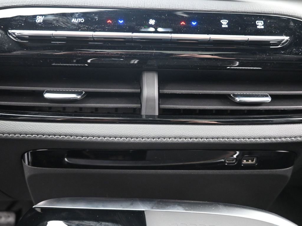 2026 Buick Enclave Sport Touring - Photo 21