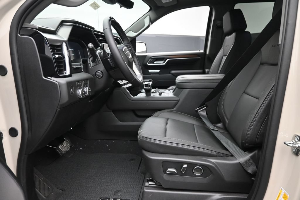 2026 GMC Sierra 1500 Denali - Photo 16