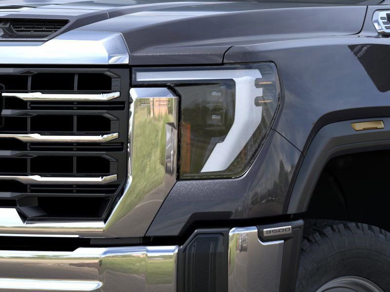 2025 GMC Sierra 3500HD Pro - Photo 10