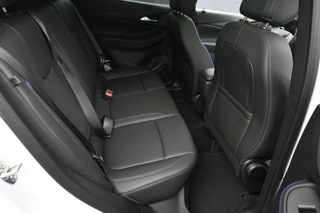2026 Buick Encore GX Sport Touring - Photo 10