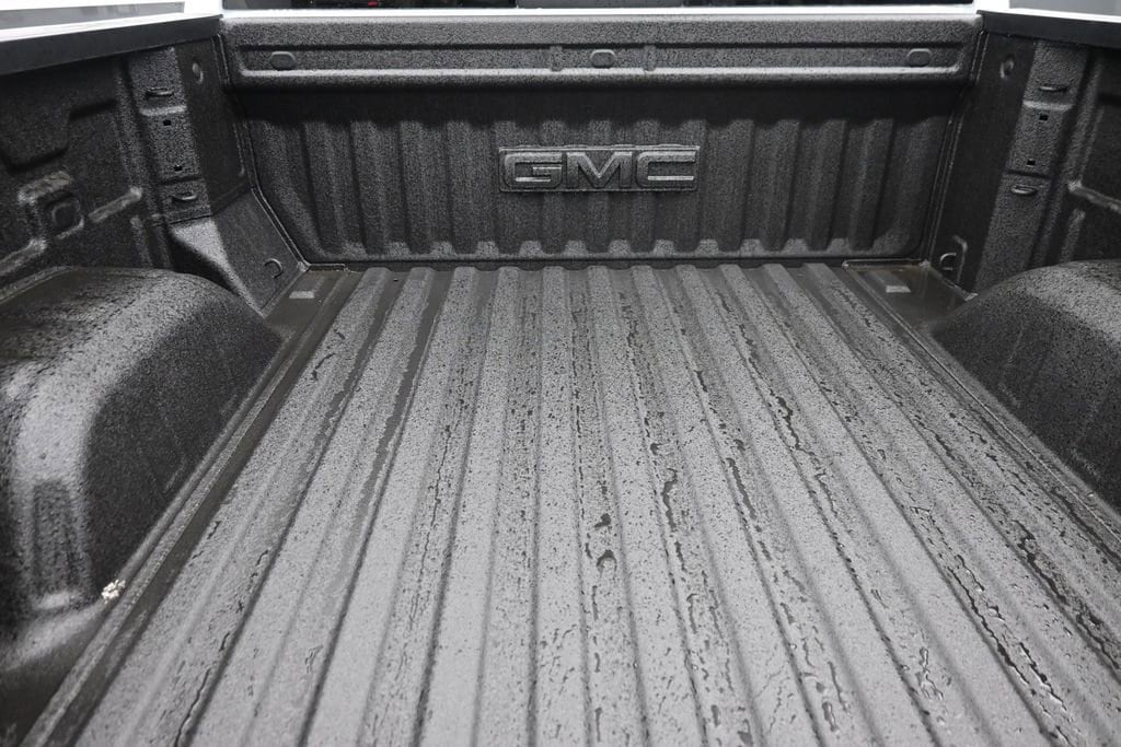 2026 GMC Sierra 1500 SLT - Photo 11