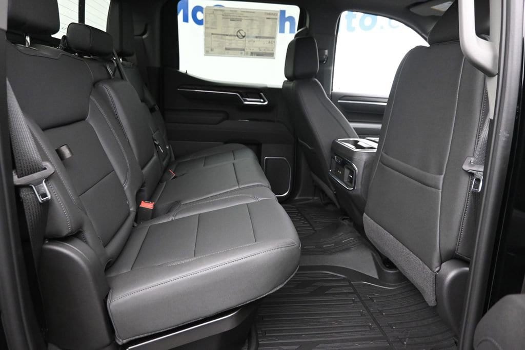 2026 GMC Sierra 1500 SLT - Photo 10