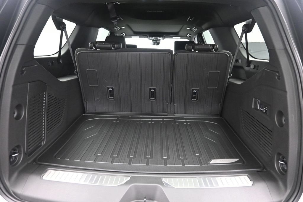 2026 GMC Yukon XL Denali - Photo 12