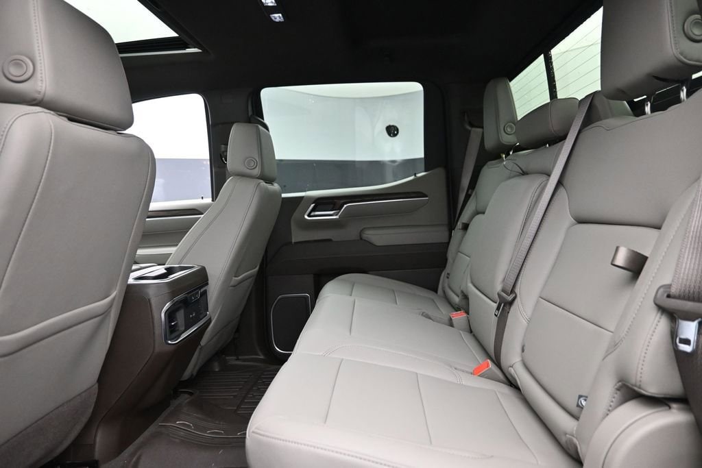 2026 GMC Sierra 1500 SLT - Photo 12