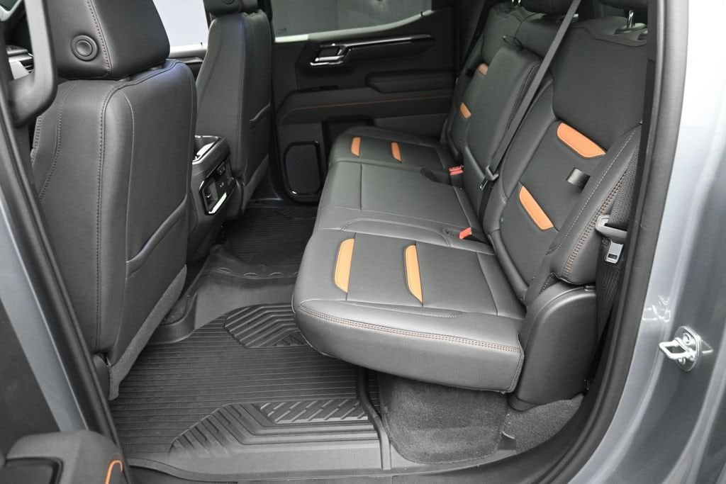 2026 GMC Sierra 1500 AT4 - Photo 12